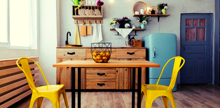 How To Choose The Ideal Wooden Dining Table Shape For Your Home